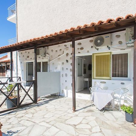 Angelos Studios Vromolimnos Ruang foto