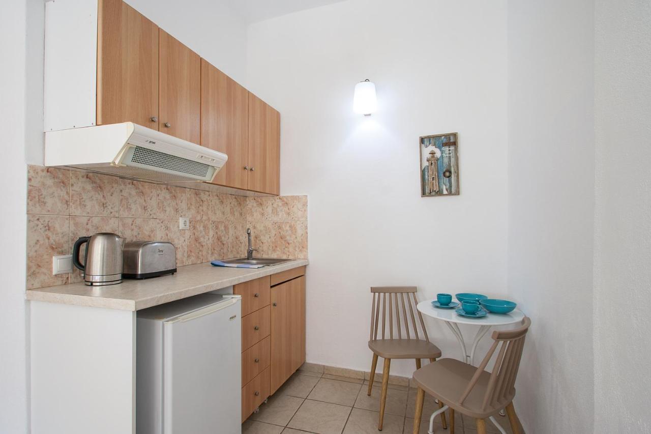 Angelos Studios Vromolimnos Ruang foto